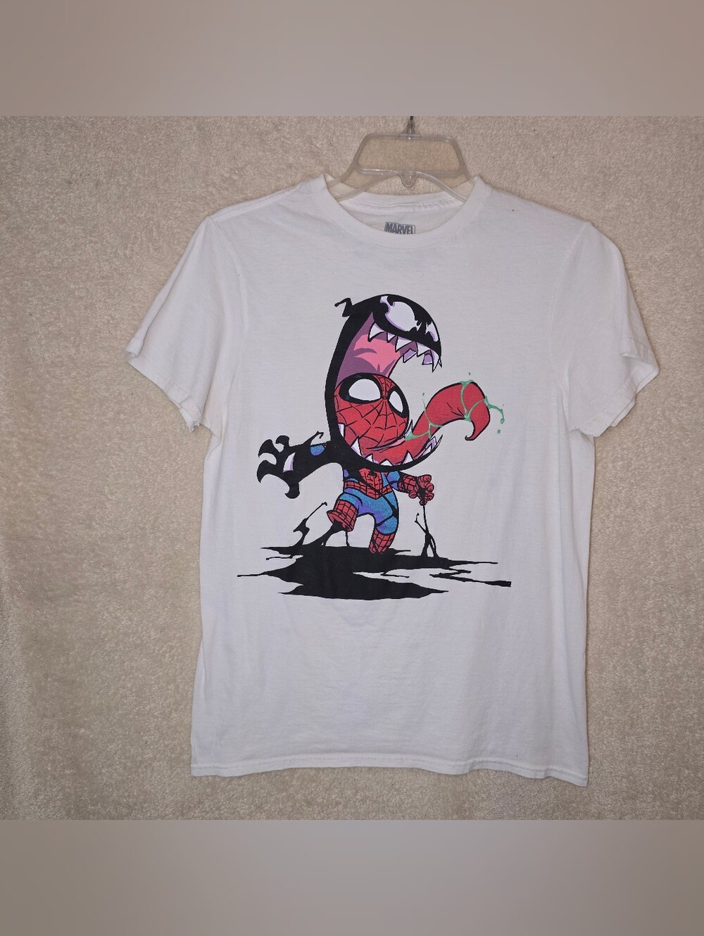 Spider-Man New T-Shirt - Chibi Venom Spidey Swallow Battle Size Small